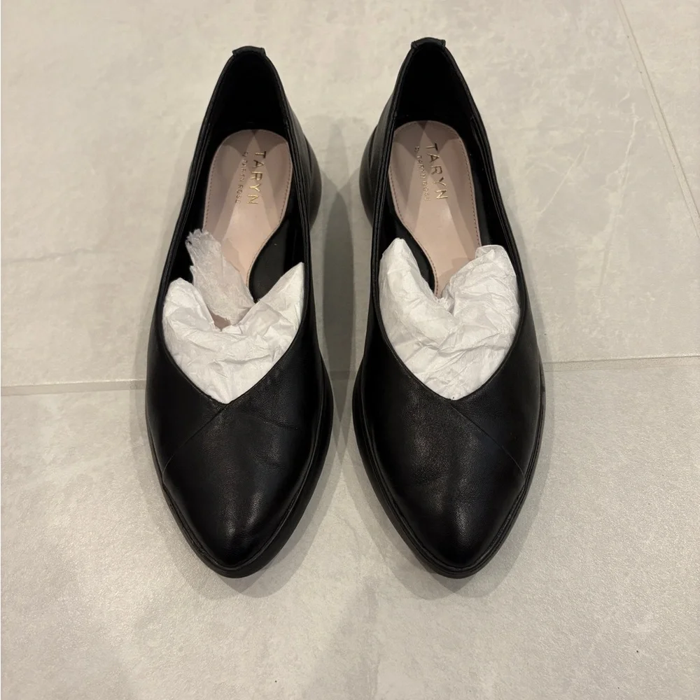 Taryn Rose Devon Napa Flats in Black Size 6.5